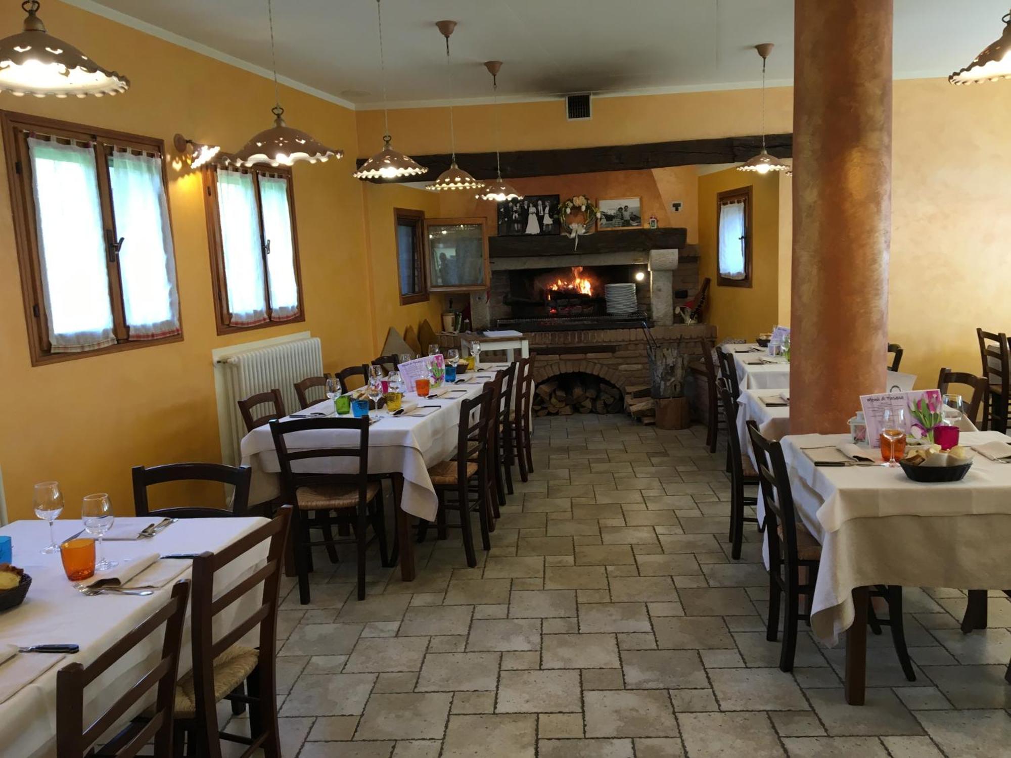 Agriturismo Il Bosco Camere Vittorio Veneto Exteriör bild